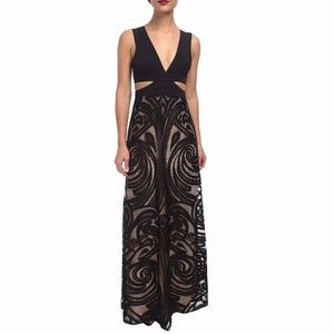 BCBGMAXAZRIA Black Marilyn Formal Dress
